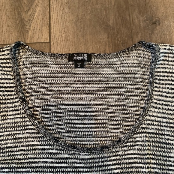 Black and white sweater - Picture 2 of 3